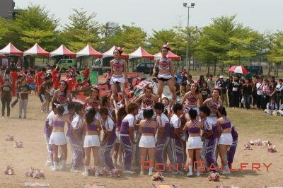 2010 NUK cheerleading 39